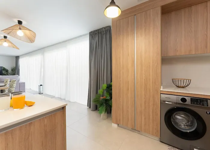 Trilux, Infinity Pool, Jacuzzi, Bbq