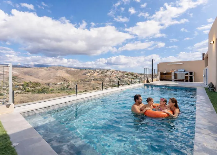 Villa Trilux, Infinity Pool, Jacuzzi, Bbq